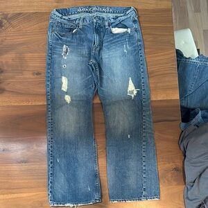 American Eagle Outfitters Men's Blue Distressed Jeans
